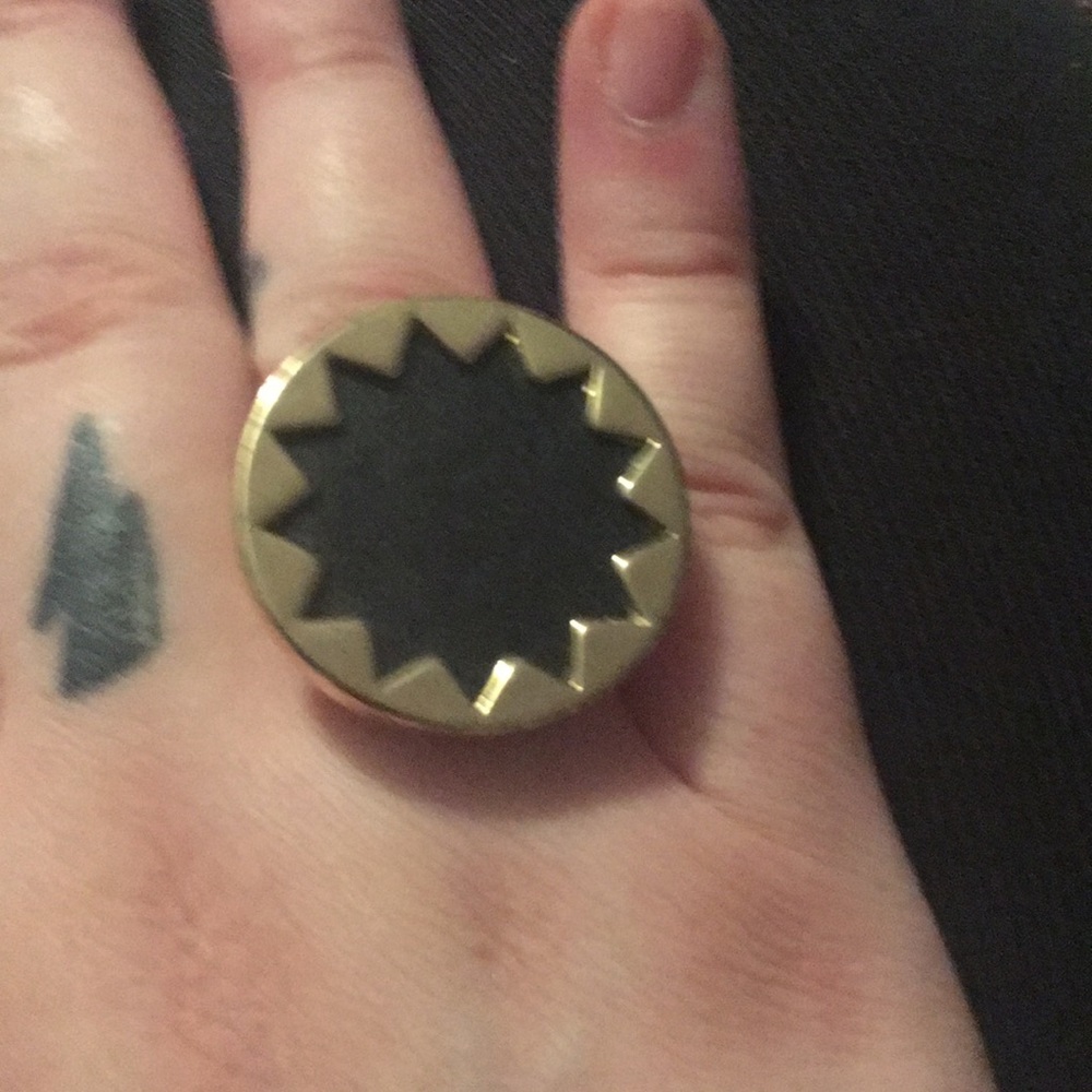 House of Harlow sunburst ring